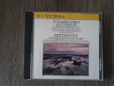 Tchaikovsky - 1812 Overture / Beethoven - Wellington's Victory