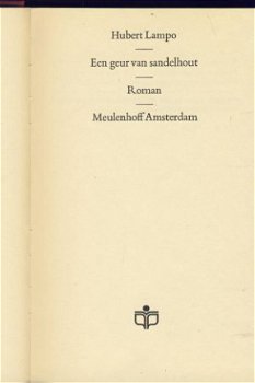 HUBERT LAMPO**EEN GEUR VAN SANDELHOUT**ROOD TEXTUUR LINNEN** - 4