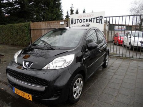 Peugeot 107 - 1.0 sublime 5 deurs toeren teller airco - 1