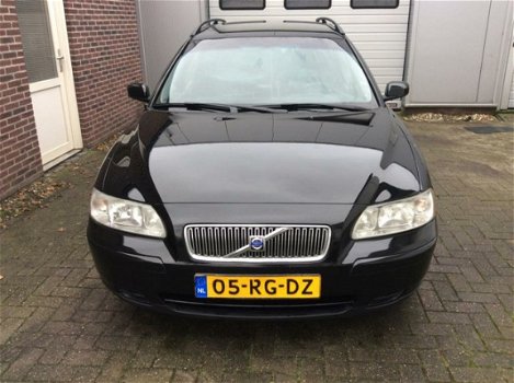 Volvo V70 - 2.4 D5 7 PERSOONS NAP APK FASELIFT HANDBAK - 1