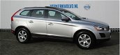 Volvo XC60 - D5 AWD Momentum - 1 - Thumbnail