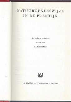 P. HEINSBERG **NATUURGENEESWIJZE IN DE PRAKTIJK**LA RIVIERE