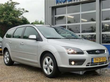 Ford Focus Wagon - 1.8-16V AMBIENTE FLEXIFUEL NAVI TREKHAAK - 1