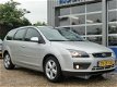 Ford Focus Wagon - 1.8-16V AMBIENTE FLEXIFUEL NAVI TREKHAAK - 1 - Thumbnail