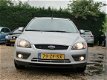 Ford Focus Wagon - 1.8-16V AMBIENTE FLEXIFUEL NAVI TREKHAAK - 1 - Thumbnail