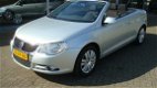 Volkswagen Eos - CABRIOLET 2.0-16v FSI 150PK Climate control afneembare trekh aak - 1 - Thumbnail