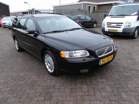 Volvo V70 - 2.4D EDITION automaat 7pers derde bank xenon - 1