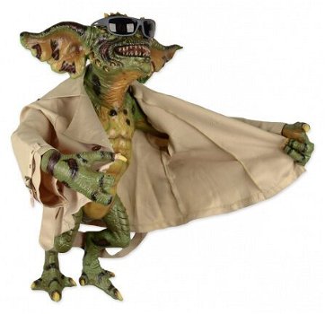 NECA Gremlins 2 Flasher Life-size Stunt Puppet Prop Replica - 2