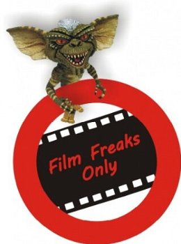 NECA Gremlins 2 Flasher Life-size Stunt Puppet Prop Replica - 4