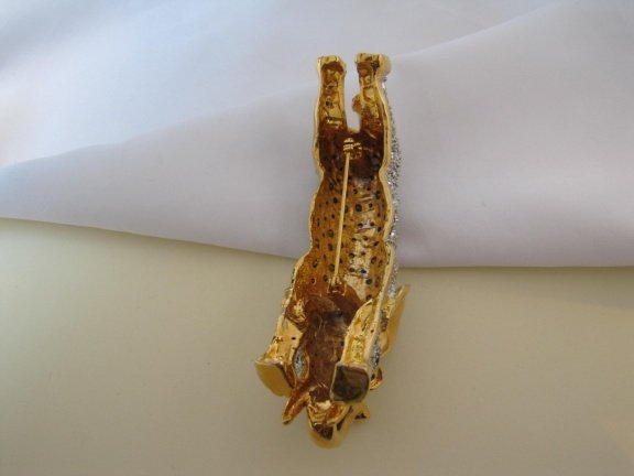 Broche goudkleurige grote olifant met heldere kristal rijnstenen 9.8x3.9 cm - Afbeelding 4