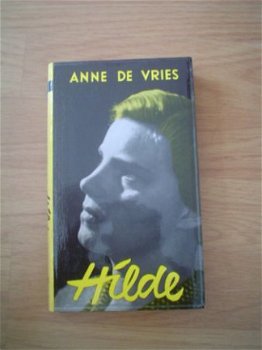 Hilde door Anne de Vries - 1