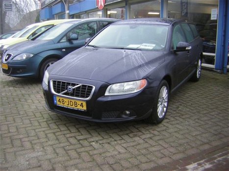 Volvo V70 - 2.0D Limited Edition NL-auto met logische km's - 1