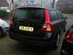 Volvo V70 - 2.0D Limited Edition NL-auto met logische km's - 1 - Thumbnail