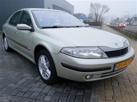 Renault Laguna - 2.0-16V IDE Privilège - 1