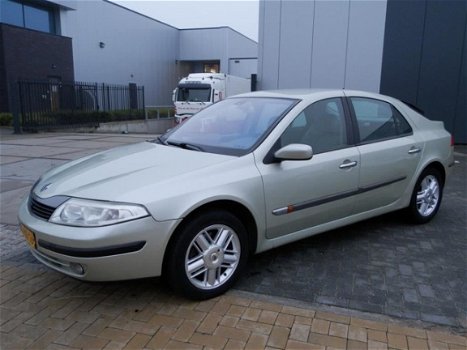 Renault Laguna - 2.0-16V IDE Privilège - 1