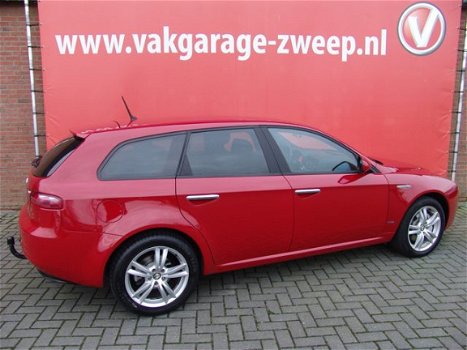 Alfa Romeo 159 Sportwagon - 1.9 JTD 116PK CENTENARIO | Zwart Leder | Cruise | Lmv - 1