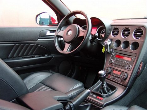 Alfa Romeo 159 Sportwagon - 1.9 JTD 116PK CENTENARIO | Zwart Leder | Cruise | Lmv - 1