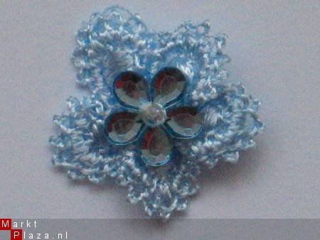 mooie gehaakte bloem met icon blue - 1