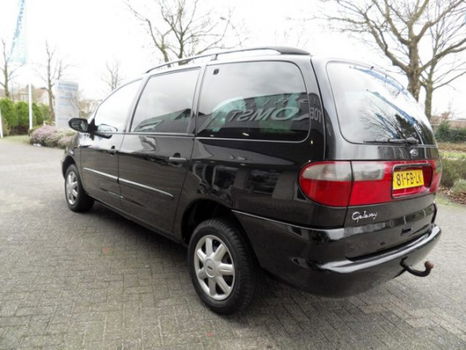 Ford Galaxy - 2.3I 16V automaat 7 Persoons Airco Trekhaak Youngtimer - 1