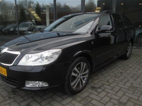 Skoda Octavia Combi - 1.4 TSI 122pk Style, Xenon, Climate, Stoelverw.Cruise, Pdc - 1