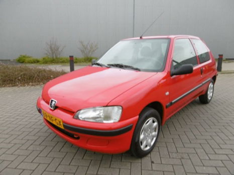 Peugeot 106 - 1.1 XT Stuurbekrachtiging Apk 29-01-2019 - 1