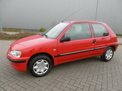 Peugeot 106 - 1.1 XT Stuurbekrachtiging Apk 29-01-2019 - 1