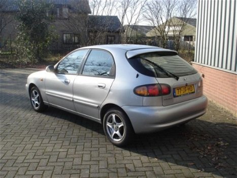 Daewoo Lanos - 1.6 16v 5 drs - 1