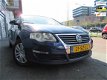 Volkswagen Passat - 2.0tdi high Climate Navi Leer Nw Apk Crusctrl Xenon - 1 - Thumbnail