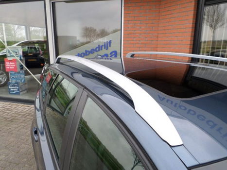 Volvo V50 - 2.0D MOMENTUM AUT. Airco, Dakrail - 1