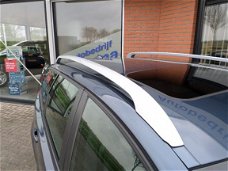 Volvo V50 - 2.0D MOMENTUM AUT. Airco, Dakrail