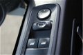 Peugeot 807 - 2.0 HDIF SR airco, climate control, radio cd speler, cruise control, elektrische ramen - 1 - Thumbnail