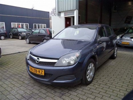 Opel Astra - 1.7 CDTi Business - 1