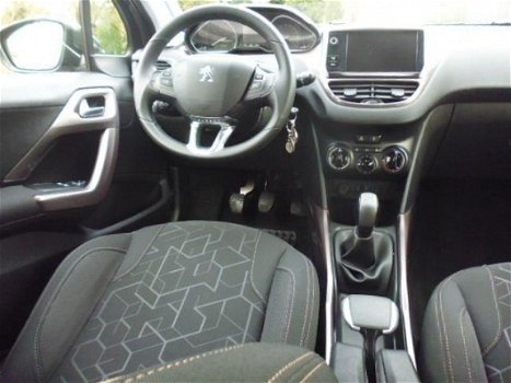 Peugeot 2008 - 1.2vti active, Navi, clima, trekhaak afn, RIJKLAAR - 1