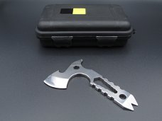EDC mini bijl met koevoet schroevendraaier en moersleutel