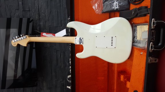 Fender Custom Shop 1970 Relic Stratocaster Electric Guitar Oly white - Afbeelding 6