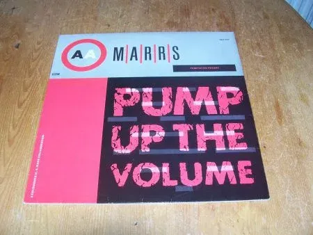 M|A|R|R|S Pump Up The Volume - nr. 1