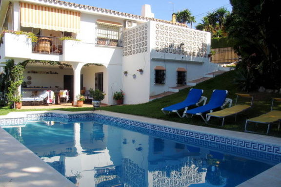 Luxe Appartement in Marbella, Elviria te huur - Afbeelding 4