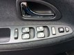 Volvo V40 - 2.0 Dynamic Navigator ZWART NWE APK NAP TREKHAAK STLVWRM FASEII - 1 - Thumbnail