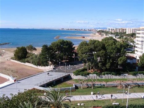 Zonnig appartement met groot terras aan strand en boulevard, Valencia, Spanje - 1