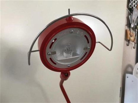 ﻿KILA Rode lamp door Harry Allen Ikea op 3 wielen - 2