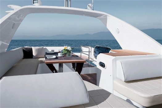 Azimut 60 Fly (2017) - 4