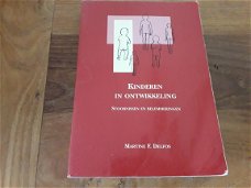 Kinderen In Ontwikkeling stoornissen en belemmeringen/Martine F.Delfos