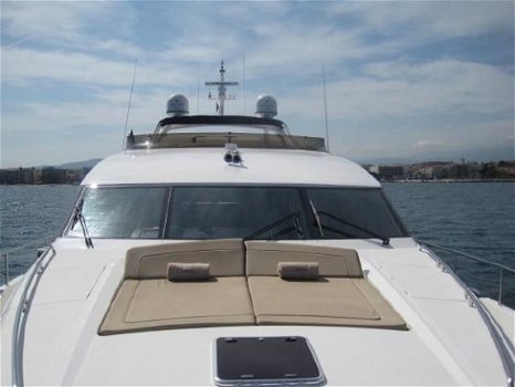 Princess 95 Motor Yacht (2011) - 7