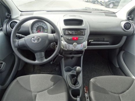 Toyota Aygo - 1.0 plus/5drs/Airco/El.Ramen/2010/km 70000 NAP - 1