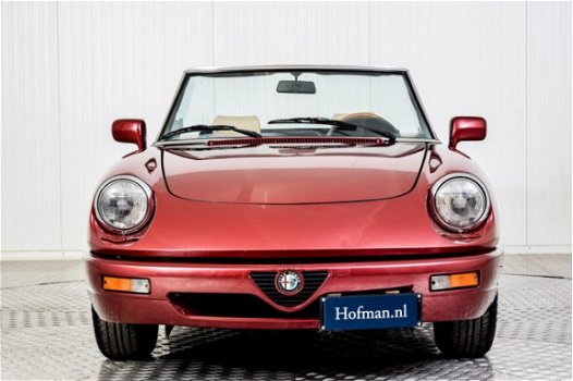 Alfa Romeo Spider - 2.0i - 1