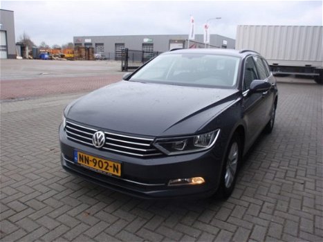 Volkswagen Passat Variant - 1.6 TDI 120PK COMFORTLINE - 1