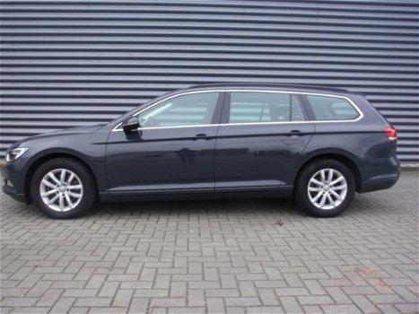 Volkswagen Passat Variant - 1.6 TDI 120PK COMFORTLINE - 1