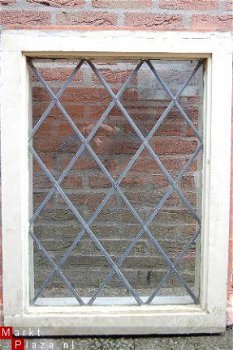 Glas in lood raam met kozijn Bouwjaar circa 1950 - 1