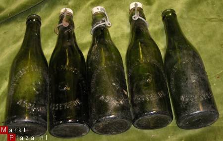 5 oude bierflessen. 3 beugelfles Brouwerij Horebeko Assenede - 1