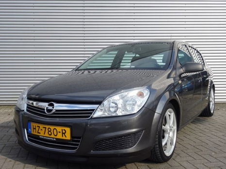 Opel Astra - 1.4 5DRS. ESSENTIA / AIRCO / CRUISE / 17 - 1